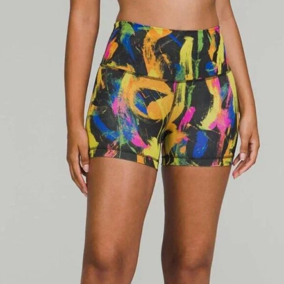 Lululemon size 2 Wunder train high rise short 4 in inseam everlux fabric EUC - Picture 1 of 6